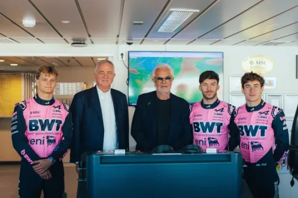 Briatore habló del “cambio de piloto” en Alpine y llevó calma por Colapinto