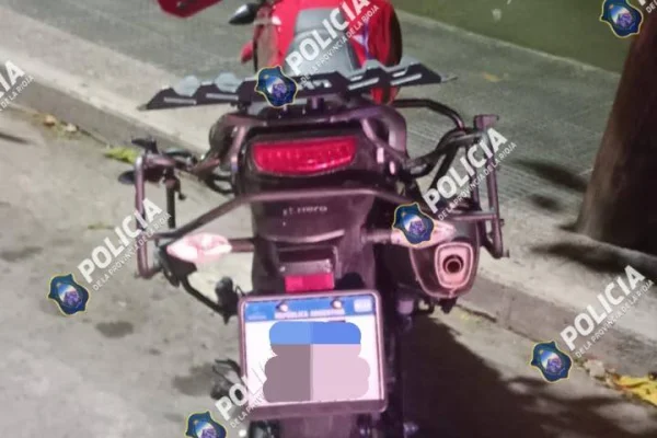 Investigaciones secuestró una motocicleta abandonada en Chilecito