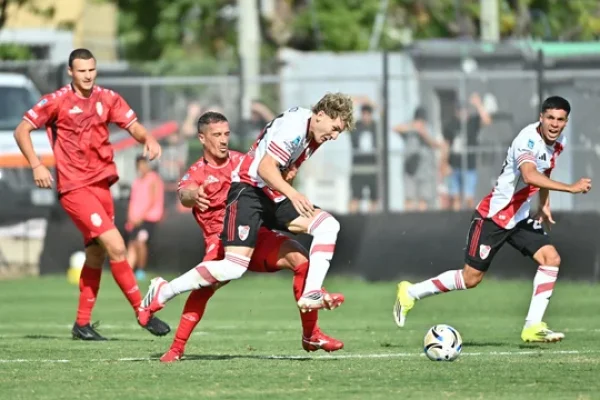 River fue más que Barracas Central y lo ganó por la cabeza de Montiel