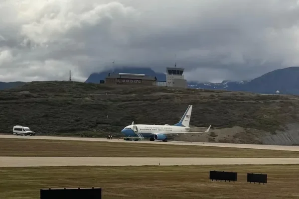 Avión del Departamento de Defensa de Estados Unidos aterrizó en Ushuaia