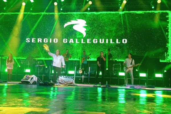 Sergio Galleguillo llevó la chaya al Festival del Fuerte y desató la fiesta