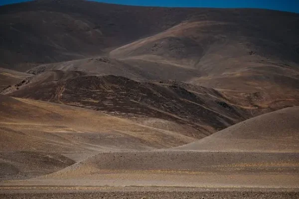 Inician perforaciones mineras en La Rioja para evaluar un corredor metalífero de escala mundial