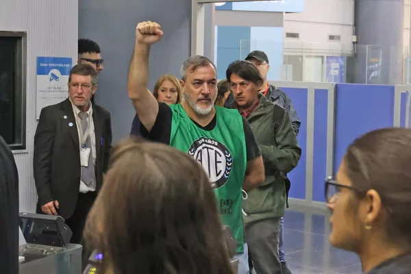ATE reúne a gremios estatales para definir medidas contra la reforma laboral
