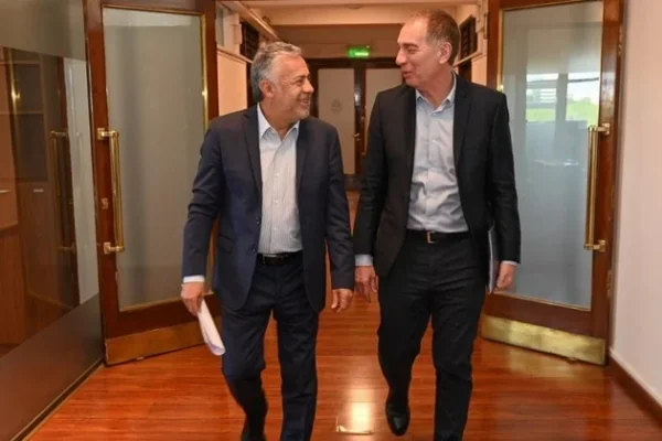Diego Santilli viaja a Corrientes y Misiones para buscar nuevos apoyos para la reforma laboral de Milei
