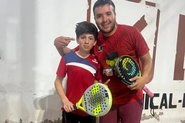 Carlos Javier Villegas la joven promesa del pádel chamicalense