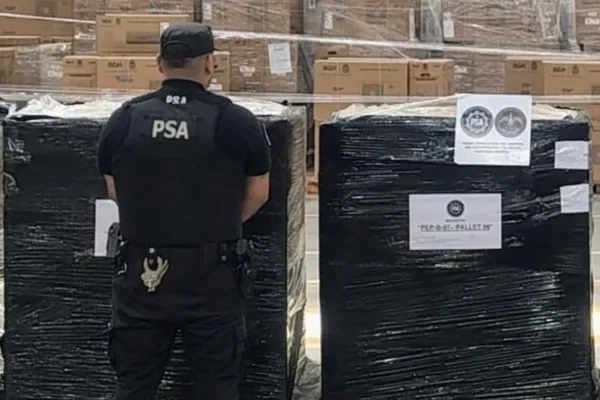 Operativo policial: recuperan 1.800 computadoras del programa 