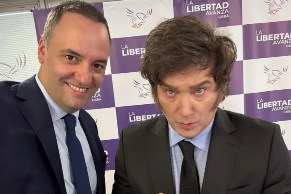 Adorni asume como director de YPF por el Estado Nacional
