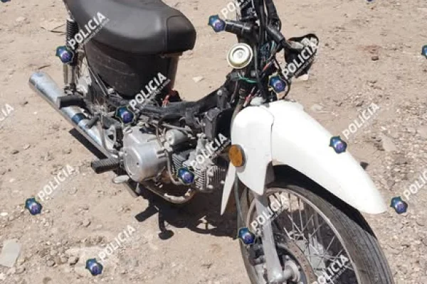 La Policia secuestró una motocicleta que estaba abandonada
