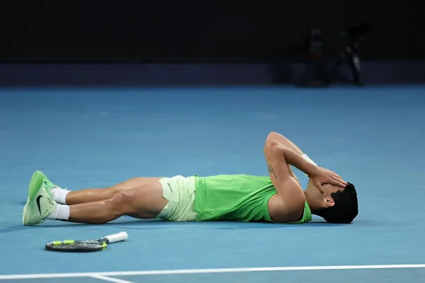 Alcaraz ganó el Abierto de Australia y se convirtió en el más joven en conquistar todos los Grand Slams