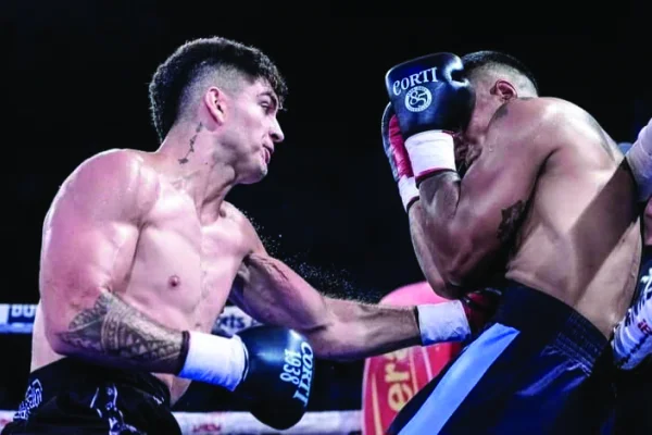 Boxeo: Benjamín Escudero prolongó su invicto mediante una sólida victoria