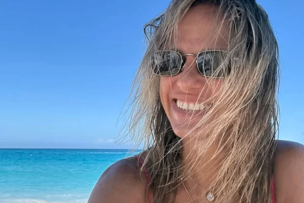 Las fotos de Mariana Fabbiani durante sus vacaciones, a pura bikini y playa