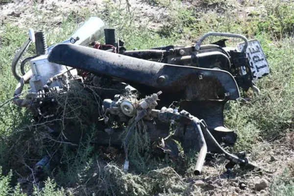 Choque frontal entre un auto y una moto camino a Las Grutas: un muerto