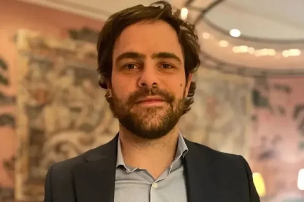 Le dieron de alta a Peter Lanzani
