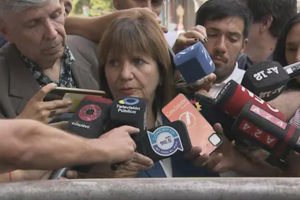 Tras la reunión en el Senado, Bullrich dice que tiene los votos para la reforma laboral pero que harán cambios