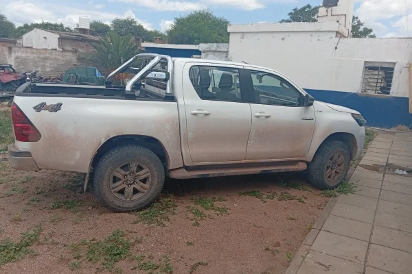 Milagro: secuestran camioneta con pedido de captura nacional
