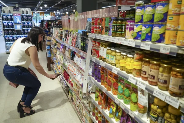 Alerta precios: la inflación de alimentos arrancó febrero con un salto del 2,5%