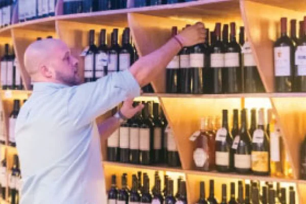 El consumo anual de vino  cayó a un mínimo histórico