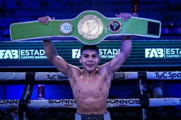 Chiquitín Contreras tendrá su primera pelea afuera del país