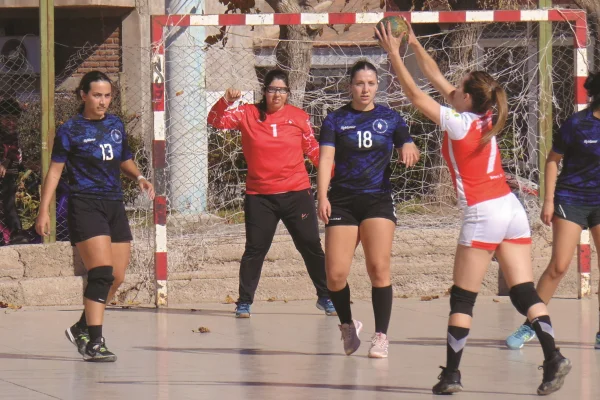 Anuncian torneos de Handball, Padel y Tejo en el 
