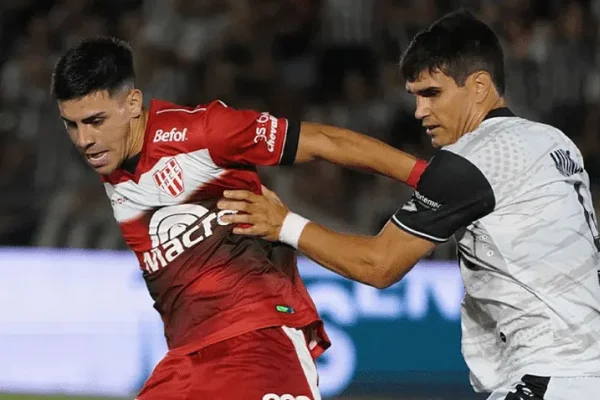 Gimnasia festejó su primer triunfo en Mendoza y hundió a Instituto