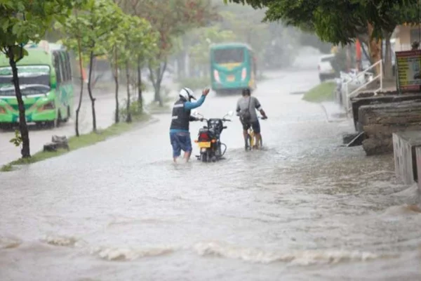 Colombia enfrenta graves inundaciones que afectan a más de 69.000 familias