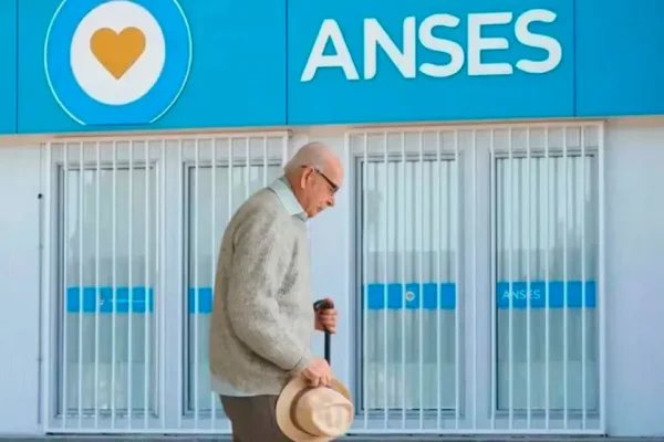 Cuánto van a aumentar las jubilaciones y pensiones en marzo, luego del último dato de inflación