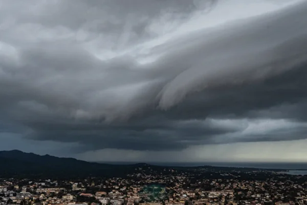 Tormenta Nils en Francia: un muerto y casi 900.000 hogares sin luz
