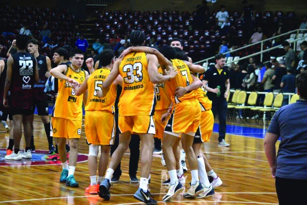 Básquetbol: Amancay se reencontró con el triunfo y recuperó la punta
