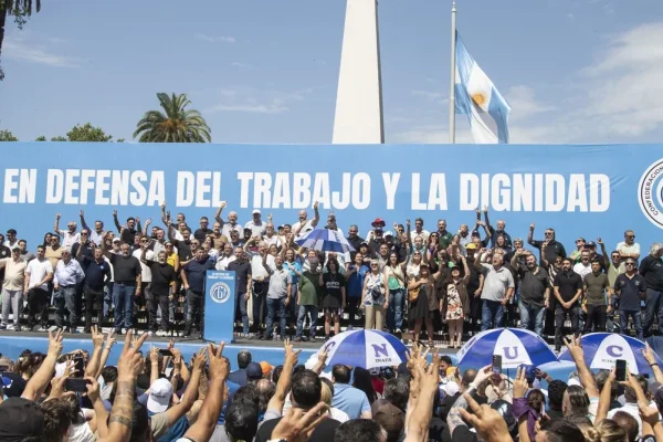 La CGT se reúne el lunes y planifica un paro general
