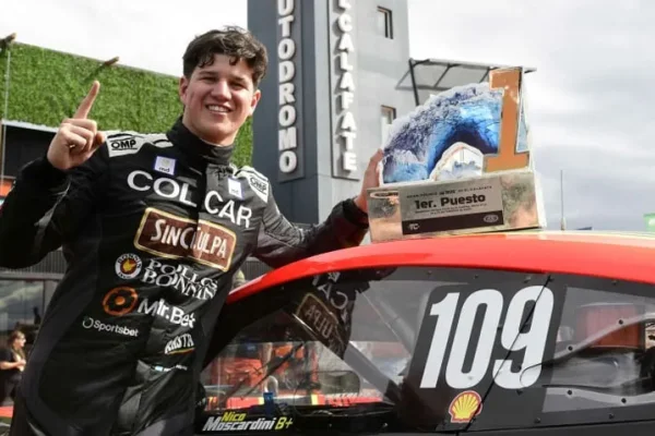 Nicolás Moscardini ganó en el arranque del Turismo Carretera