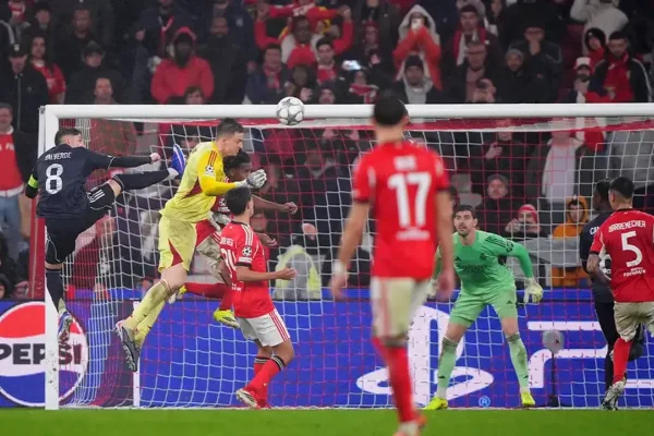 Comienzan los playoffs de la Champions League, con Benfica - Real Madrid como plato fuerte