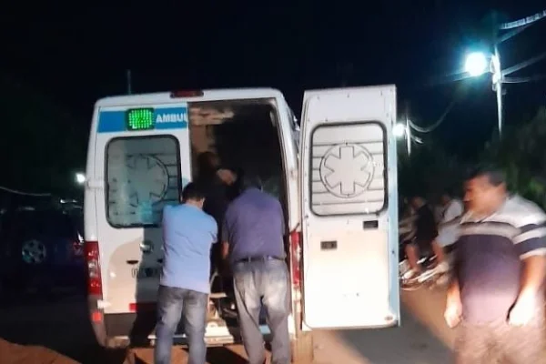 Motocicleta embistió a una peatona en Patquía: dos mujeres fueron hospitalizadas