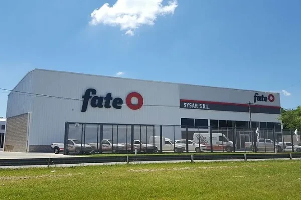 Cerró la histórica fábrica de neumáticos FATE: despidieron a 920 empleados