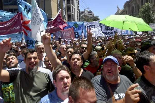 Paro general de la CGT: qué gremios adhieren a la medida de fuerza contra la reforma laboral
