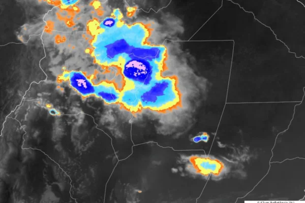 Rige un alerta naranja por tormentas fuertes para la provincia