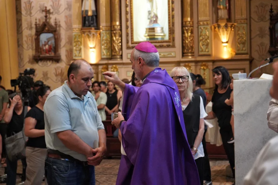 El obispo Braida en la Misa del Mi&eacute;rcoles de Cenizas.