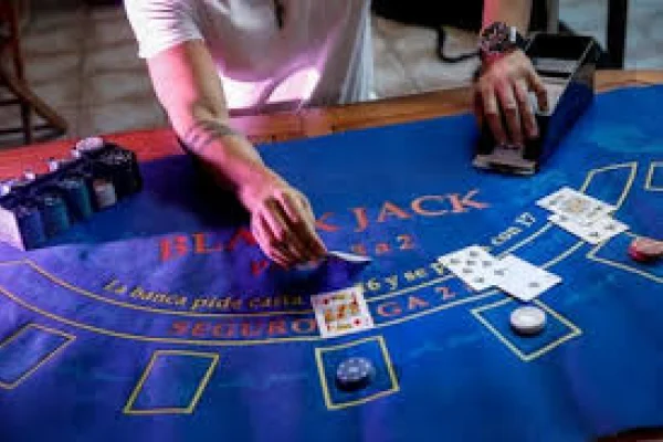 Dominio del blackjack: estrategias, tácticas y consejos