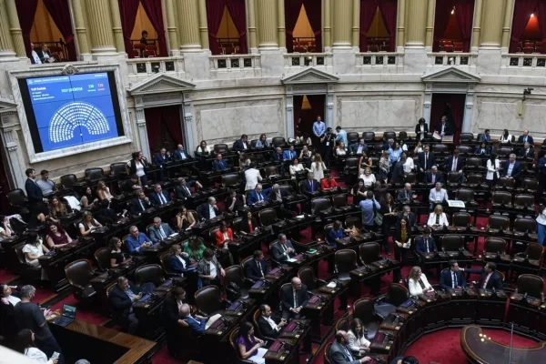 El oficialismo consiguió quorum en Diputados y debate la Reforma Laboral