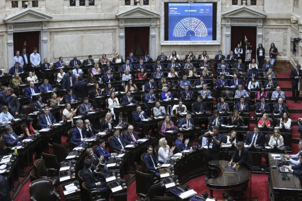 Extenso debate en Diputados por la reforma laboral