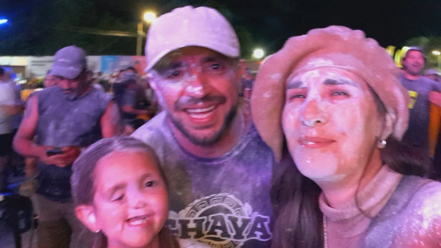 En Punilla. El primer contacto que tuvieron. mam&aacute; e hija, con la algarab&iacute;a que transmise la ancestral celebraci&oacute;n riojana.