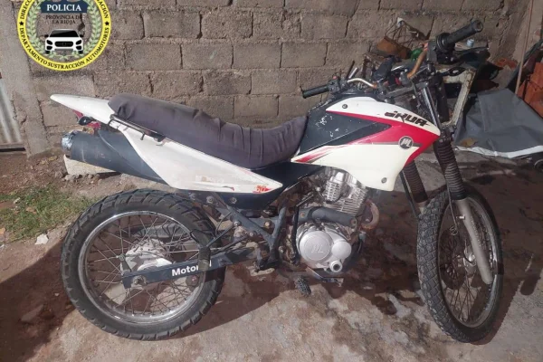 Investigaciones secuestró una motocicleta en el centro