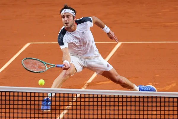 Tomás Etcheverry derrotó a Tabilo y es campeón del ATP 500 de Río