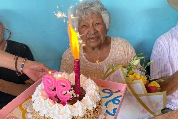 La Tona Páez cumple 99 años: la vidalera eterna que sigue latiendo en el corazón de Chilecito