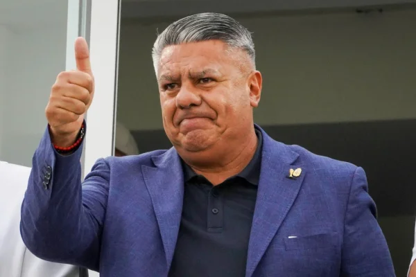 La AFA negó deudas fiscales y anunció la suspensión de la fecha 9 en respaldo a sus autoridades