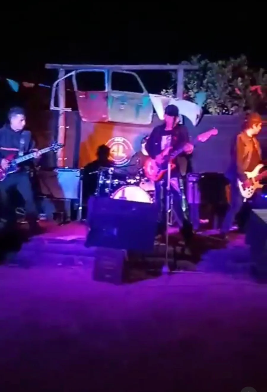 Bandas de todos los estilos. Presentaciones adentro y en el patio. Todo estaba previsto para visibilizar la cultura de los riojanos.