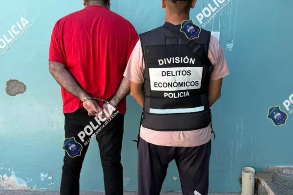 Investigaciones trasladó a un detenido por estafa