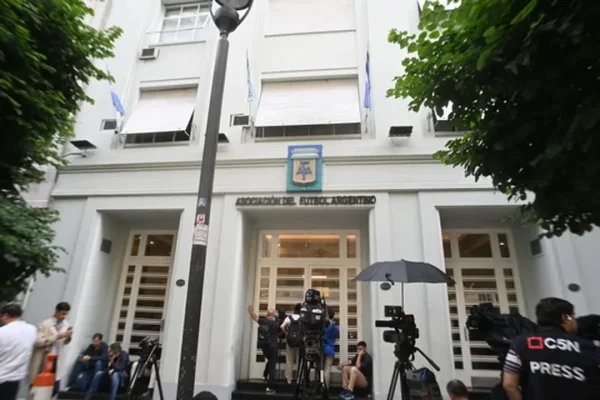 Paro del fútbol argentino: el freno histórico por la denuncia del Gobierno que abre un conflicto sin precedentes