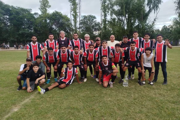 Chacarita goleó y se adjudicó la fase regular