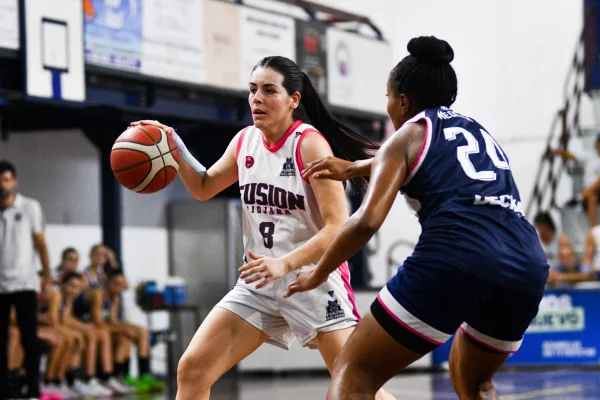 Básquetbol: Dura derrota para las chicas riojanas en Rosario