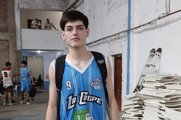 Bruno Bustos continuará su carrera deportiva en Chaco y deja en alto al básquet riojano